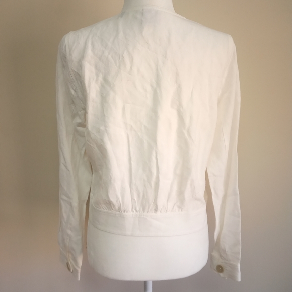 Cabi White Linen Lyocell Buttoned Blazer Crew neck - Picture 8 of 12